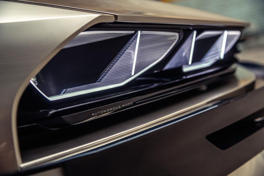Детали экстерьера Peugeot e-Legend Concept 2018 года  (фото 3 из 85)